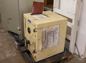 South American Theft Ring Failed Attempt to Crack Safe (Photo by Leonard Ortiz, Orange County Register/SCNG)
